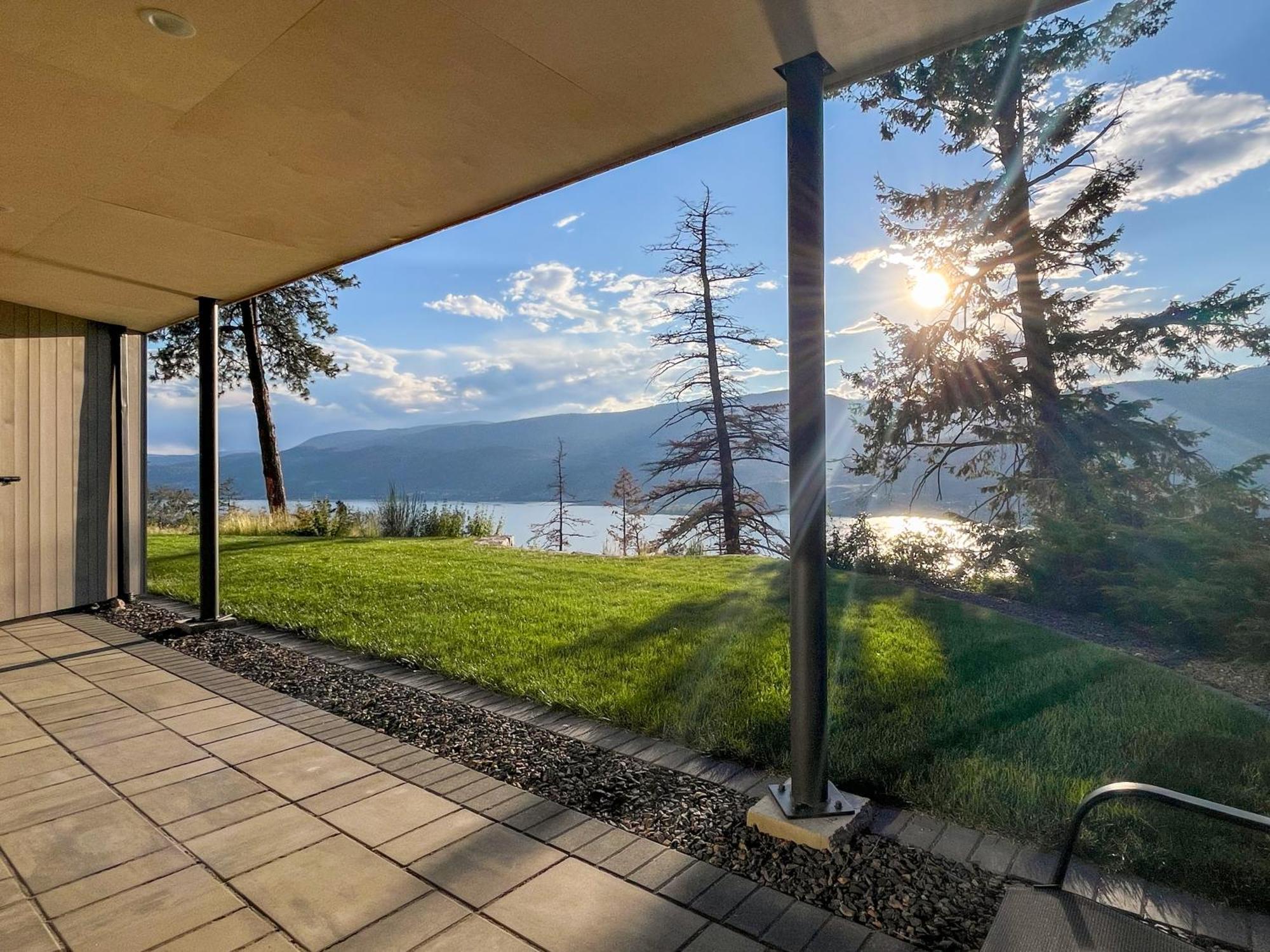 Kelowfornia Lakeview Retreat Kelowna Rom bilde